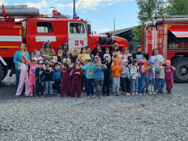 Пожарная команда в ЛОЛ "Радужка" Пожарная команда в ЛОЛ "Радужка".
